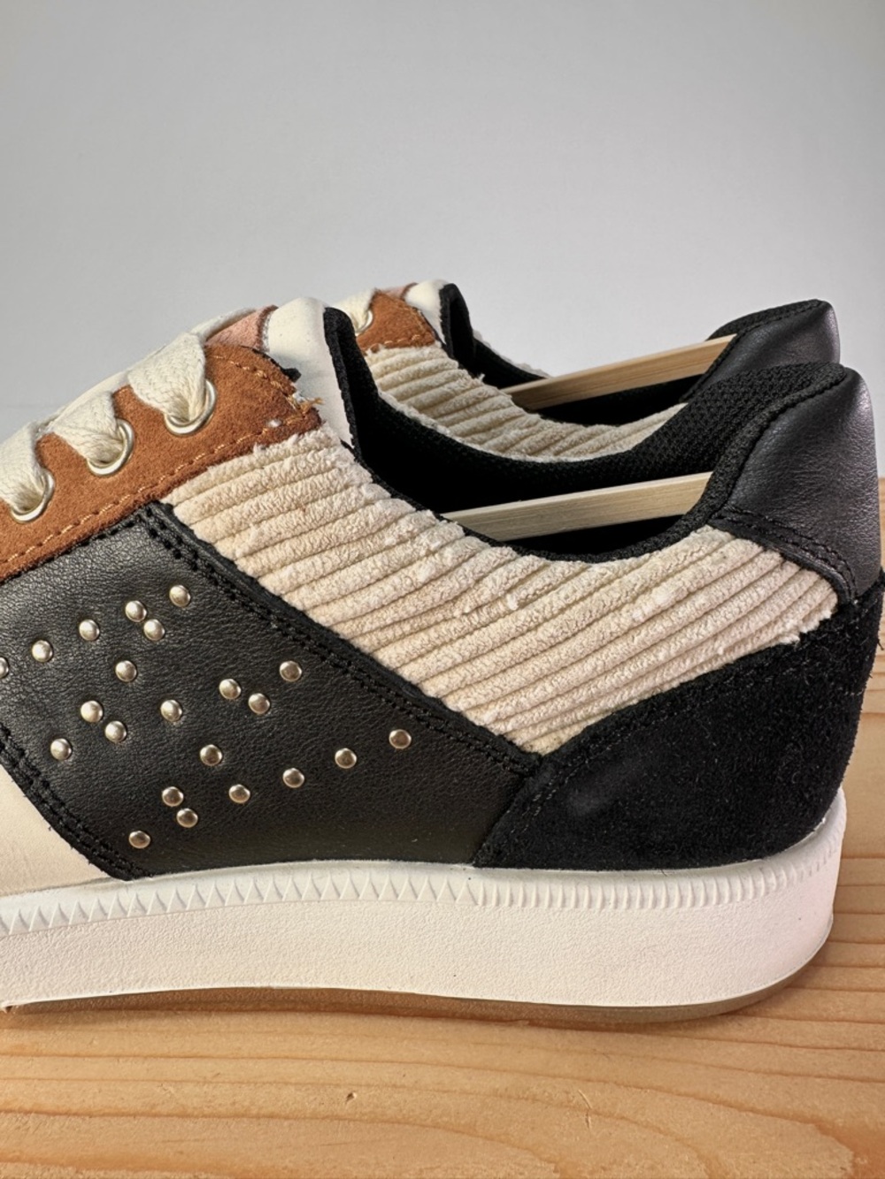 Geox Colorblock Sneakers Low Top Casual Shoes Size 5 NWT Neutral Walking Shoes - Picture 3 of 10